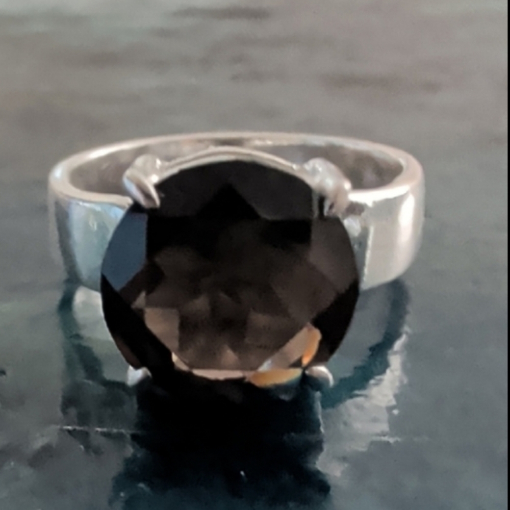 π 925 Sterling Silver Ring Genuine Smoky Quartz Size 5.5